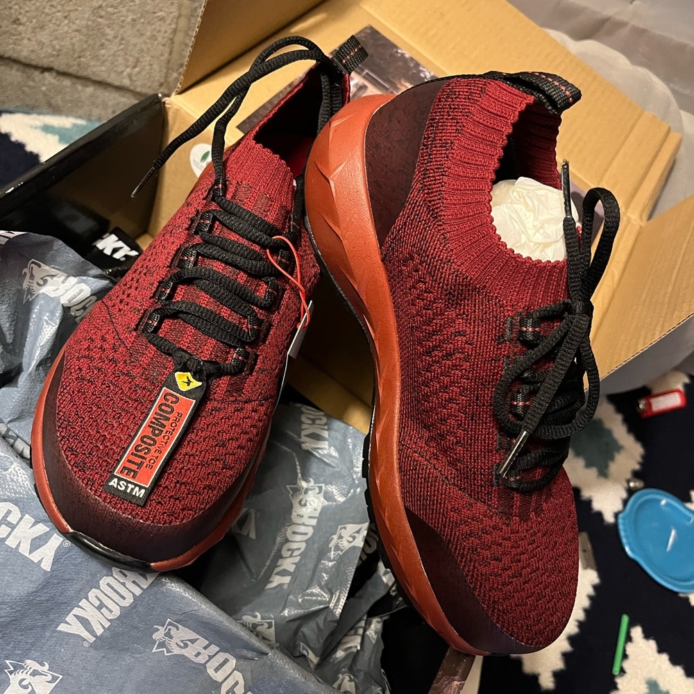 Women’s composite toe work shoe